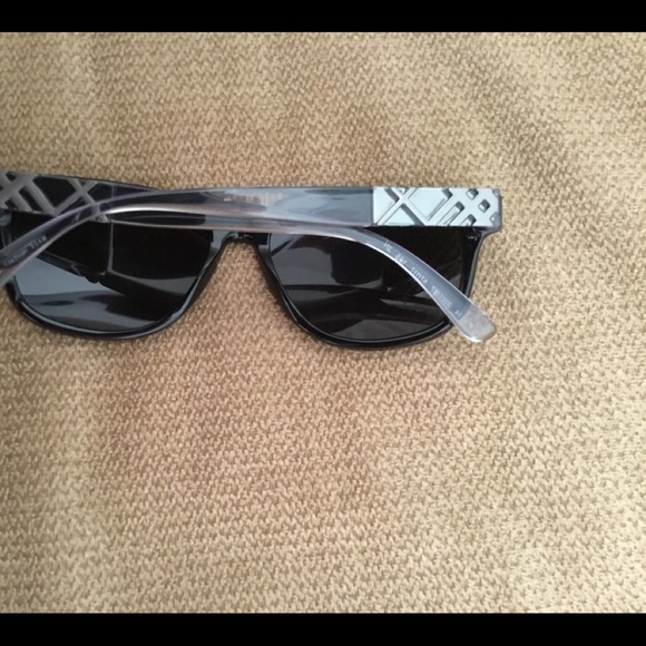 Burberry Black Crystal Temple Gray Lens Sunglasses - Picture 3 of 6
